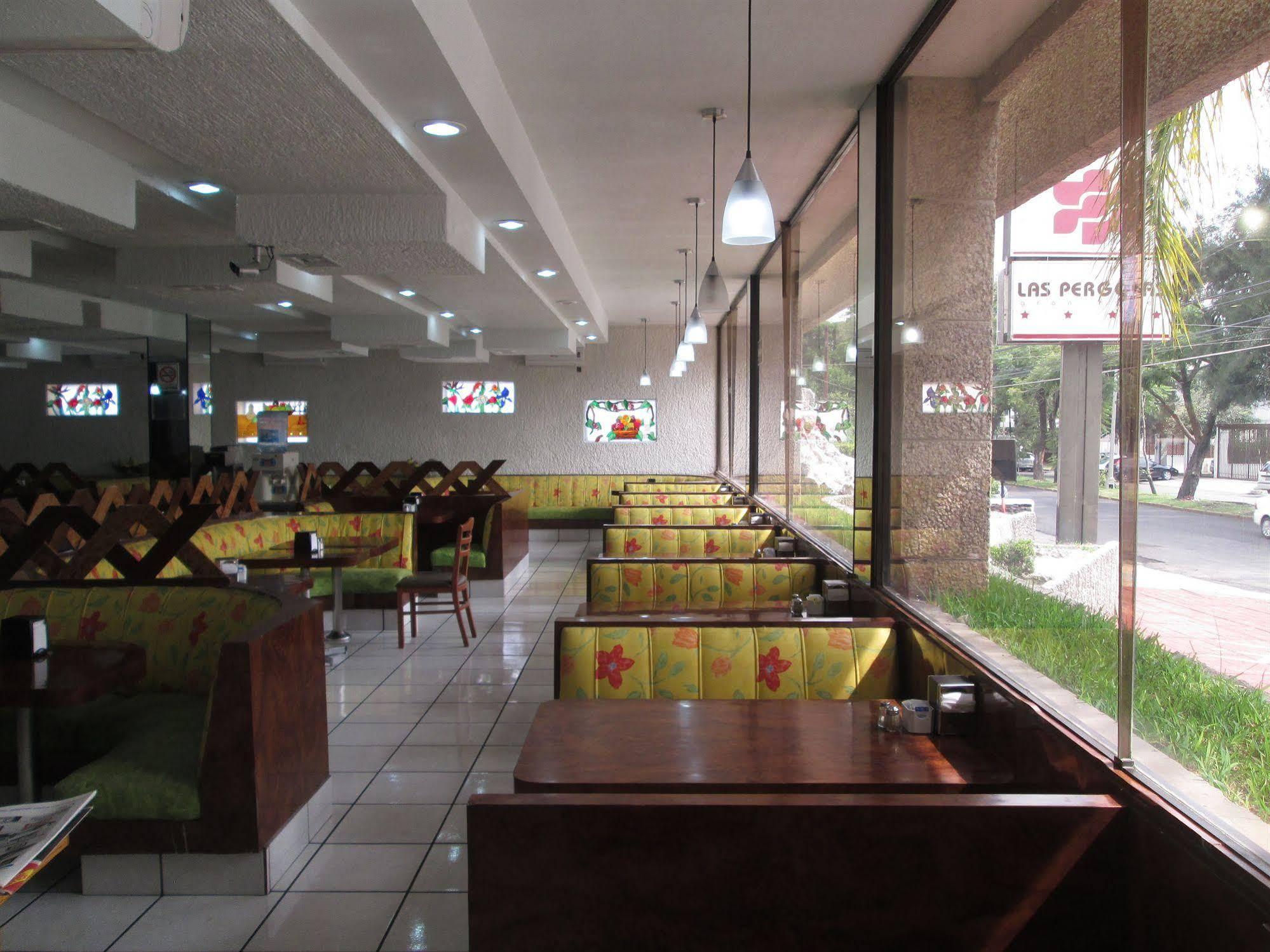 Hotel Las Pergolas Guadalajara Buitenkant foto
