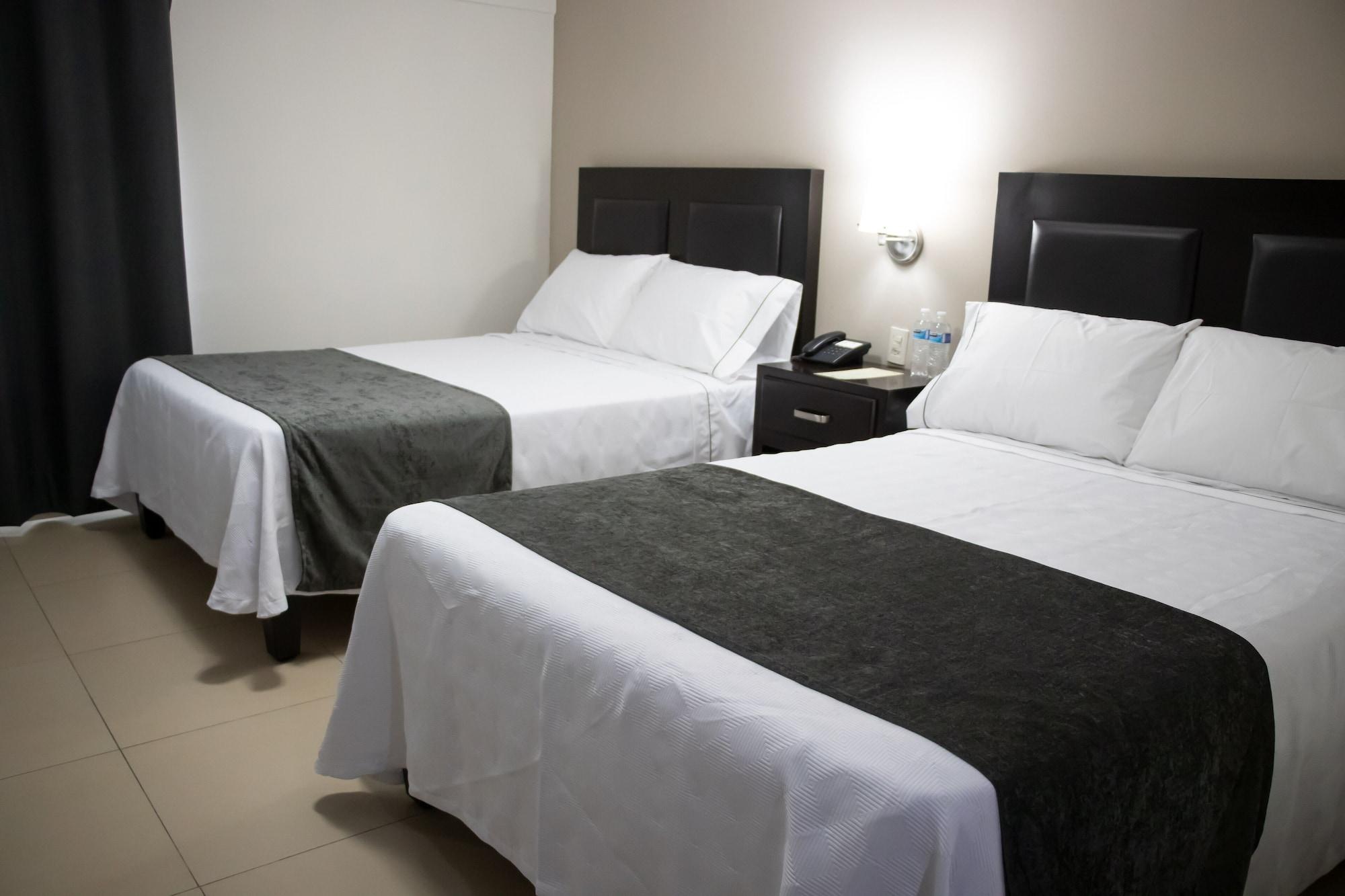 Hotel Las Pergolas Guadalajara Buitenkant foto