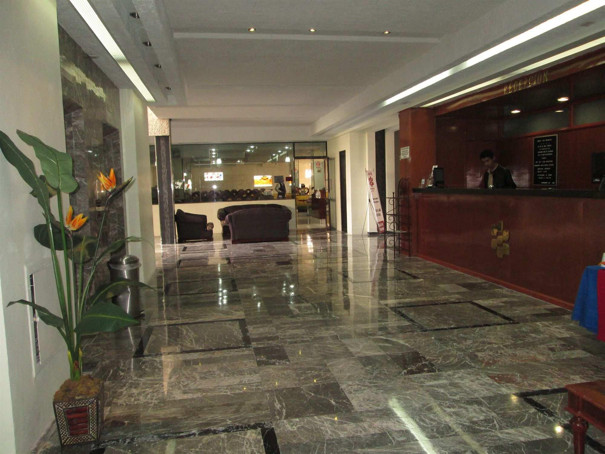 Hotel Las Pergolas Guadalajara Buitenkant foto